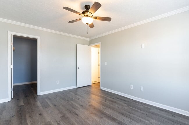 Building Photo - Spacious 3 Bedroom Home – Move-In Ready!