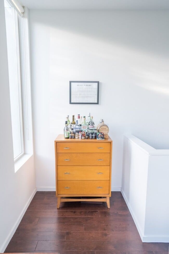 Building Photo - 3Bd/3.25Ba Seattle