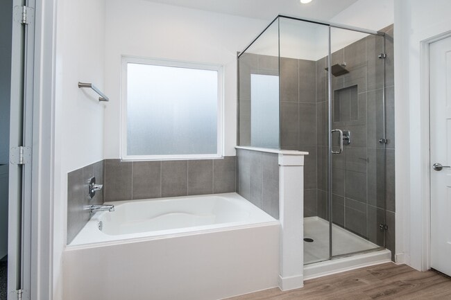 Building Photo - 13344 Bear Creek Ct