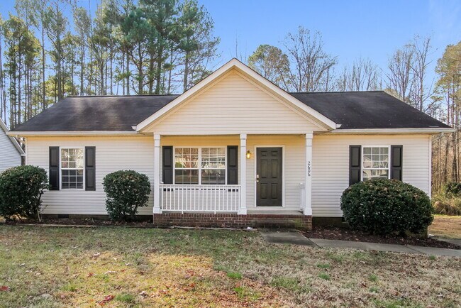 Primary Photo - 2606 Foxfire Dr