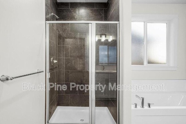 Building Photo - 7536 W Havana Dr