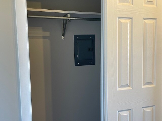 double closet - 400 S Ashland Ave