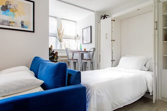 Building Photo - 1901 16th St NW