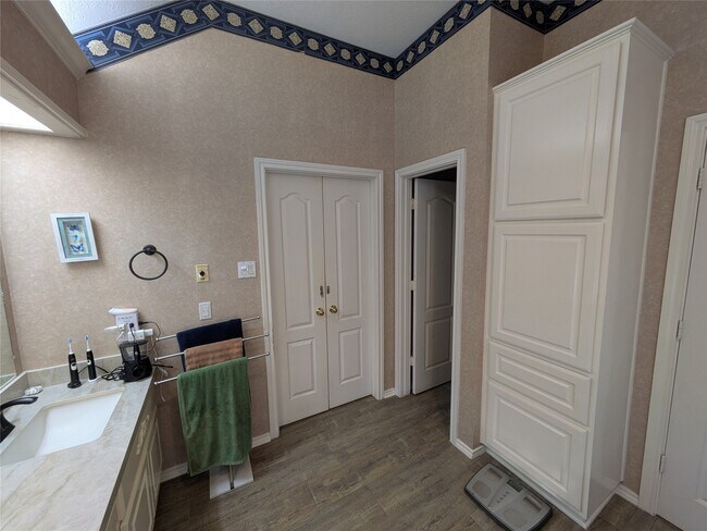 Building Photo - 9222 Symphonic Ln