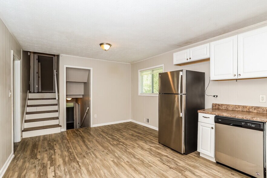 Building Photo - 2654 Luke Dr