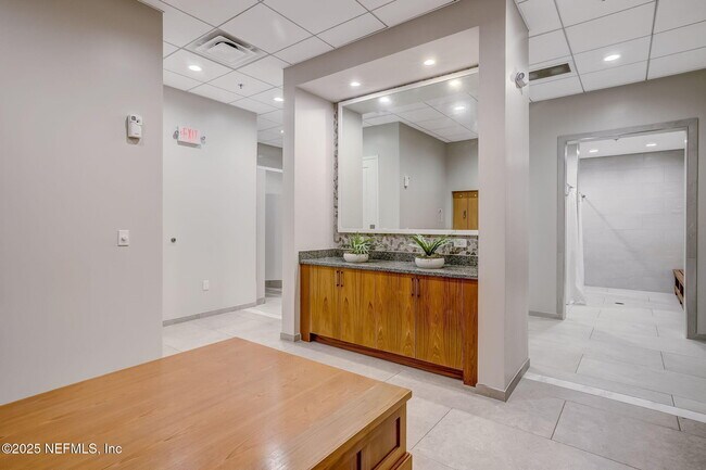 Building Photo - 290 RUM RUNNER Way