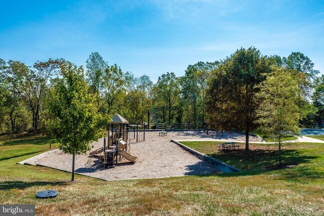 Building Photo - 10120 Stonecat Ct