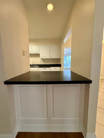 Building Photo - 129 Mead Ct