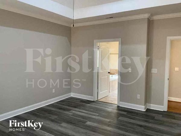 Building Photo - 124 Lakeland Ridge