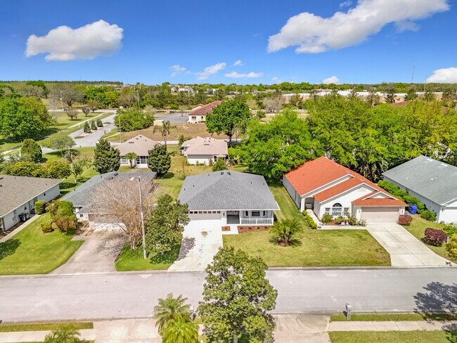 Building Photo - 2 Bedroom, 2 Bath | Lake Community | Dock & Boat Ramp Access