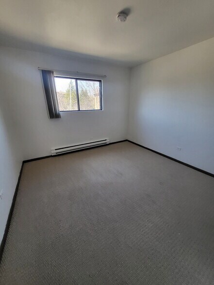 Building Photo - 1525 Norway Ln