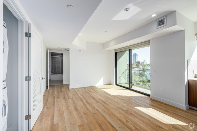 2BR, 2BA - 854SF - Living Room - 10431 Santa Monica Blvd