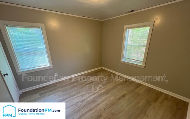 Building Photo - 1847 Driftwood Ave