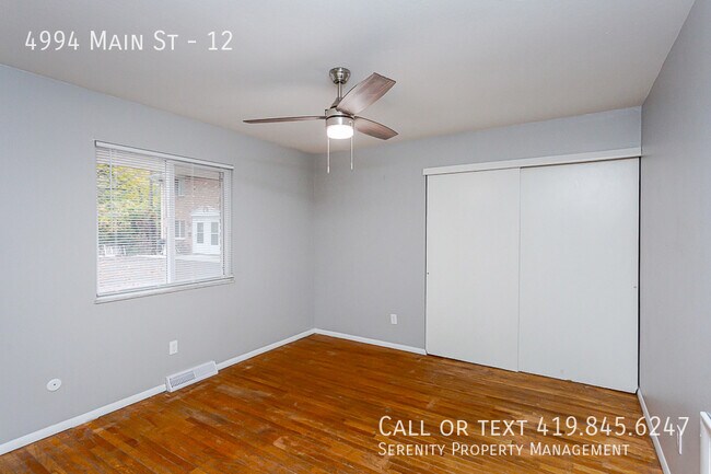 Building Photo - 4994 Main St