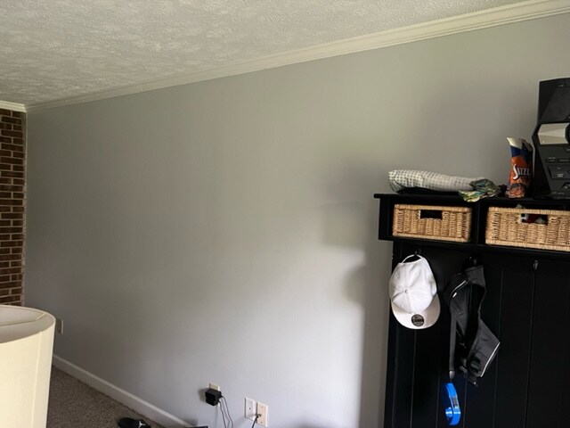 Building Photo - 106 W 6th Ave