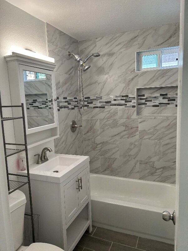 Building Photo - 532 S 39th St