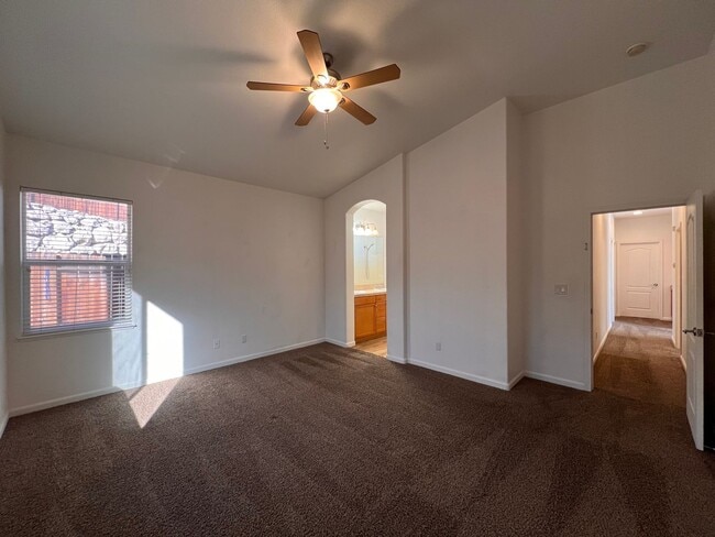 Building Photo - 4 bedroom Fernley Home.