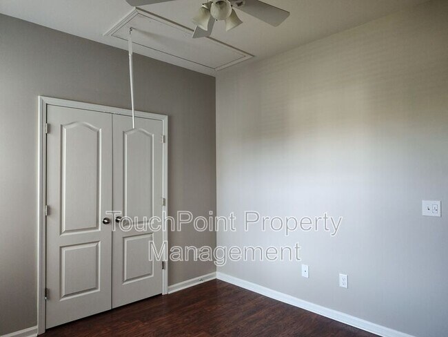 Building Photo - 8611 Burnside Ln