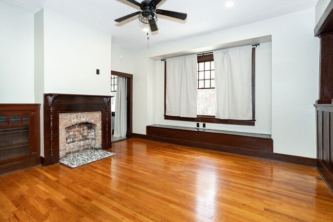 Building Photo - A charming home located in the heart of the Garden District for Rent
