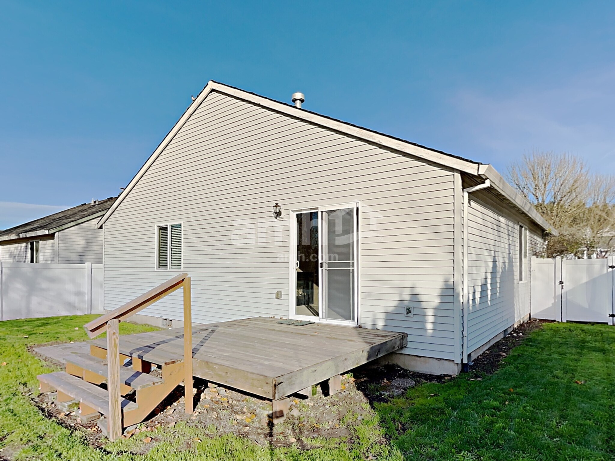 Building Photo - 1692 SW Creekside Ln