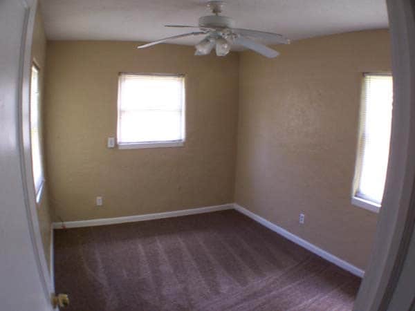 Building Photo - 4110 Eve Dr E