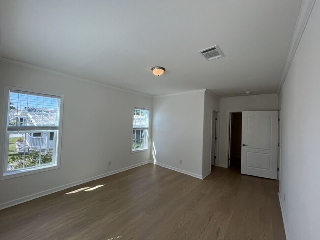 Building Photo - 250 Bimini Cay Cir