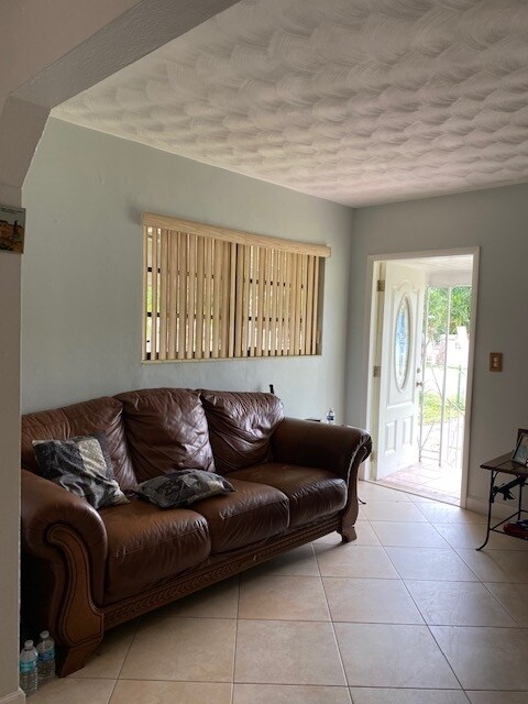 Building Photo - 3020 NW 90th St