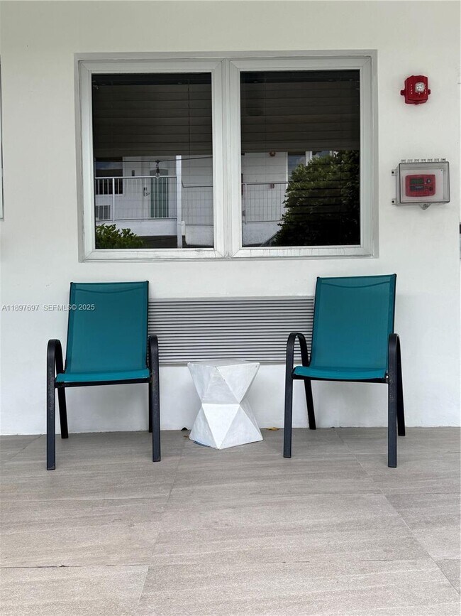 Building Photo - 6755 Harding Ave