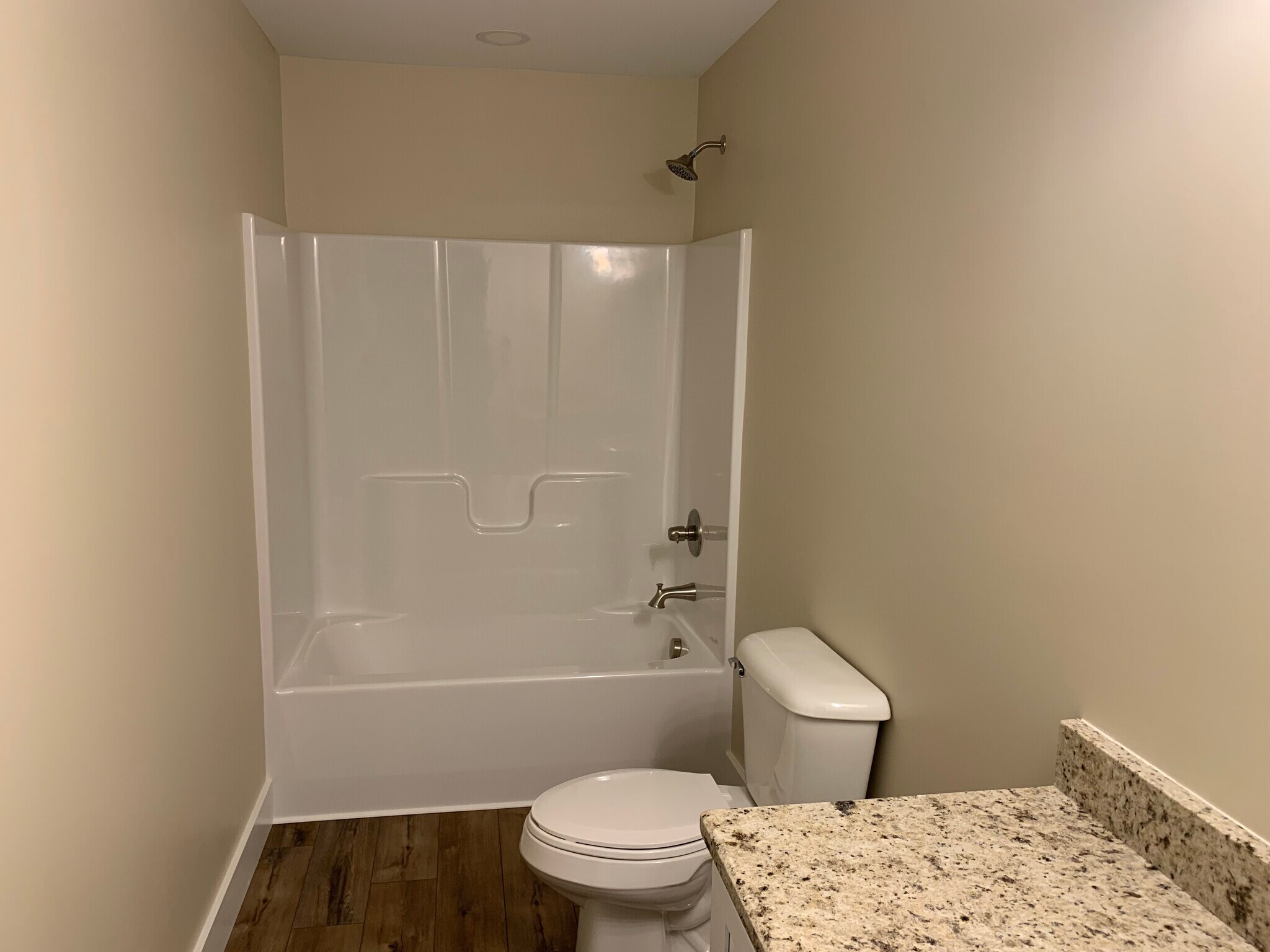 Building Photo - 1566 Thurman Rd