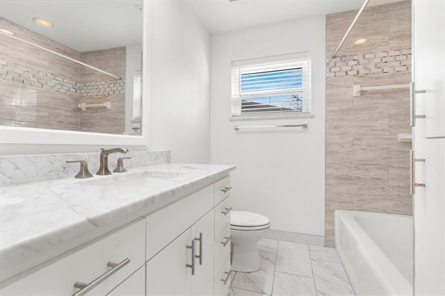 Building Photo - 831 Warren Way