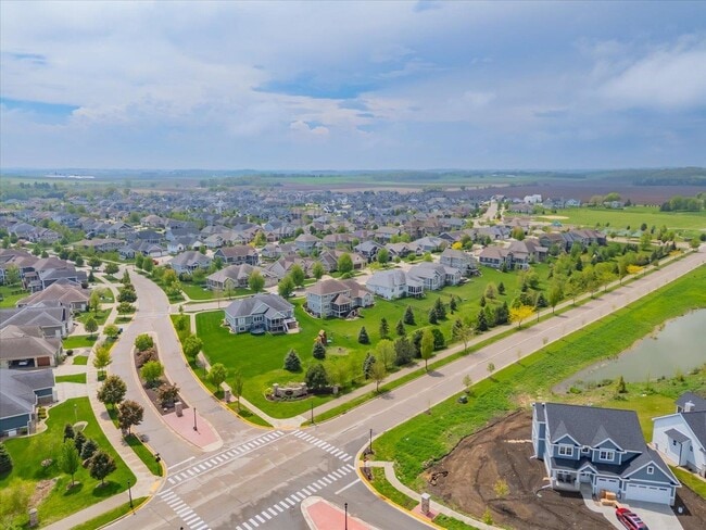Building Photo - 1002 Millies Way