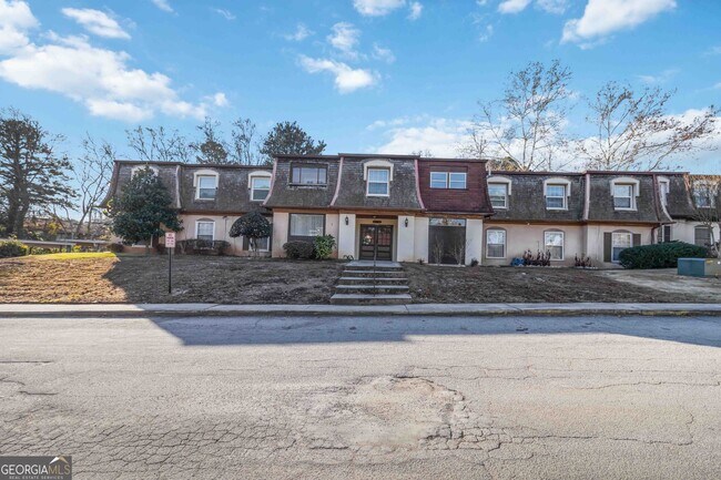 Building Photo - 46 Le Parc Fontaine