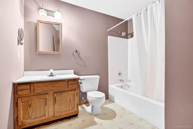 Building Photo - 2 Wayne Ave