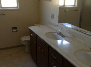 Building Photo - Winter Special-$500-1st Months Rent-Beautiful Three Bedroom Home