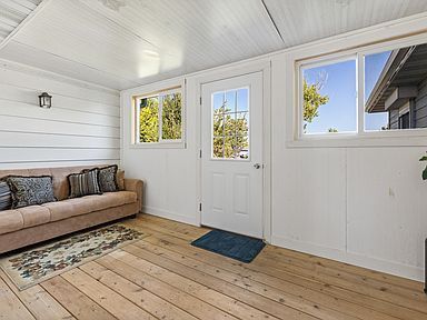 Building Photo - 3 bedroom, 2 bathroom 2,256 sqft home in a quiet Spearfish neighborhood!