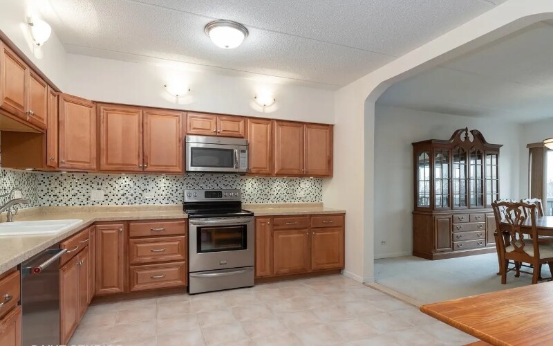 Building Photo - 12900 W Heiden Cir