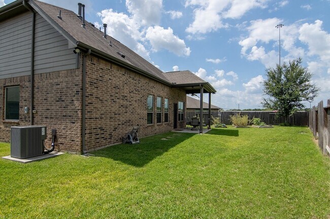 Building Photo - 14607 W Bekapark Ct