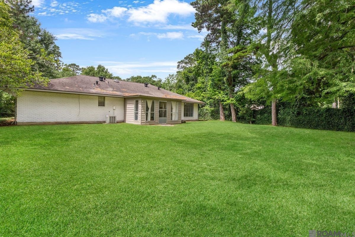 Building Photo - 7141 Boone Ave
