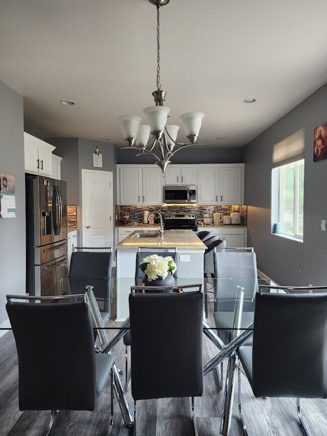 Building Photo - Long Realty & Property Management - 5 bedroom Stunning Home with Full Finished Basement