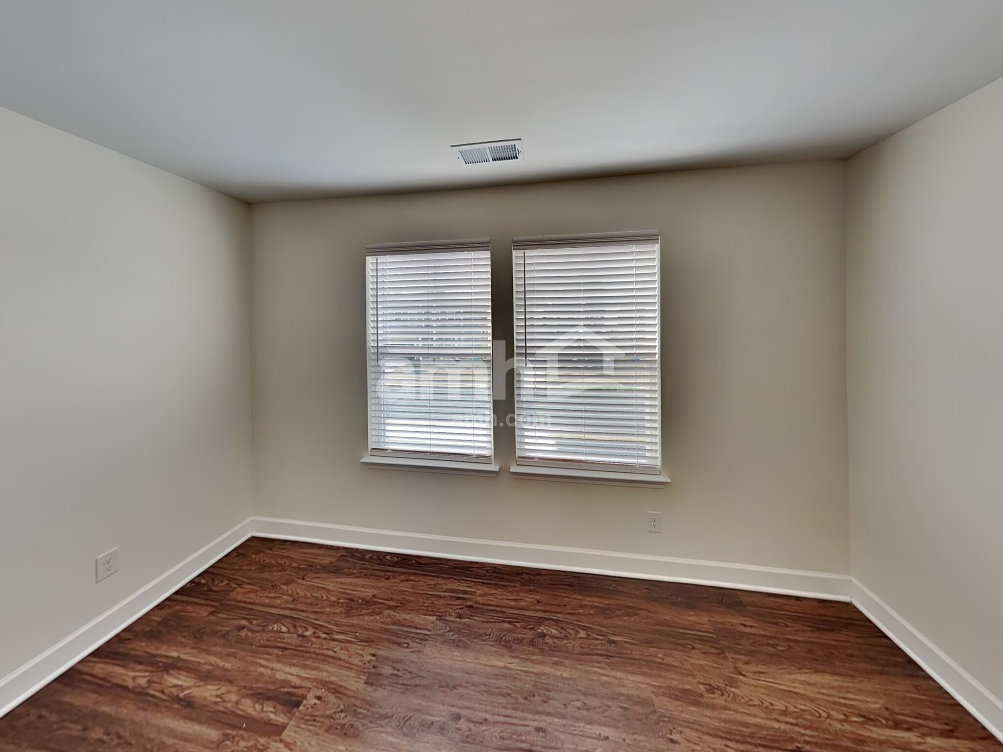 Building Photo - 8268 Northpoint Dr