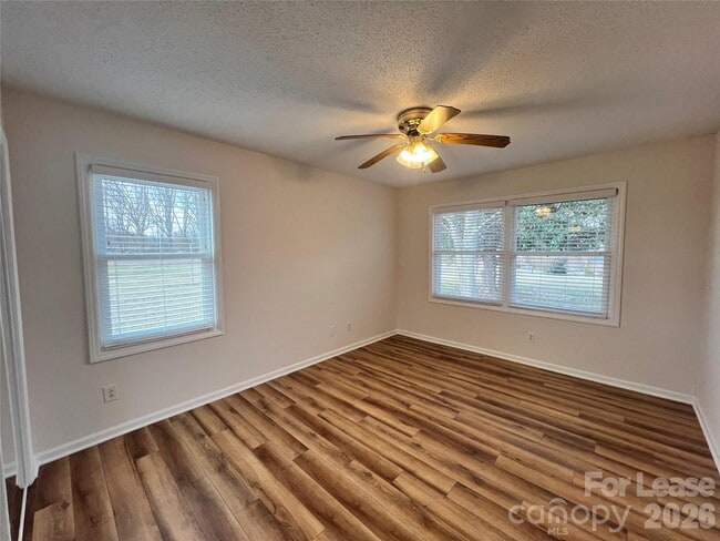 Building Photo - 149 Lytton Farm Rd