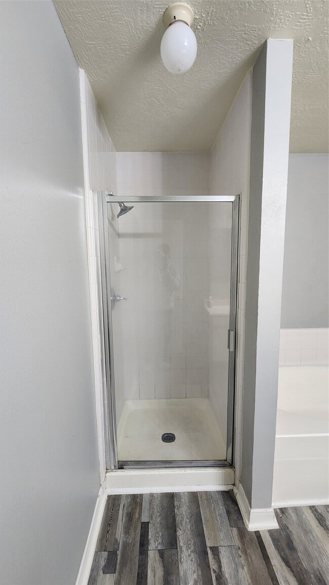 Building Photo - 7800 Summer Pl Dr