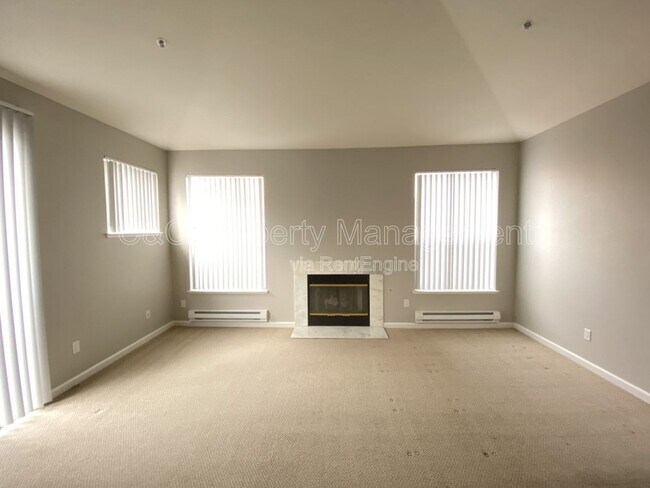 Building Photo - 3695 Stevenson Blvd