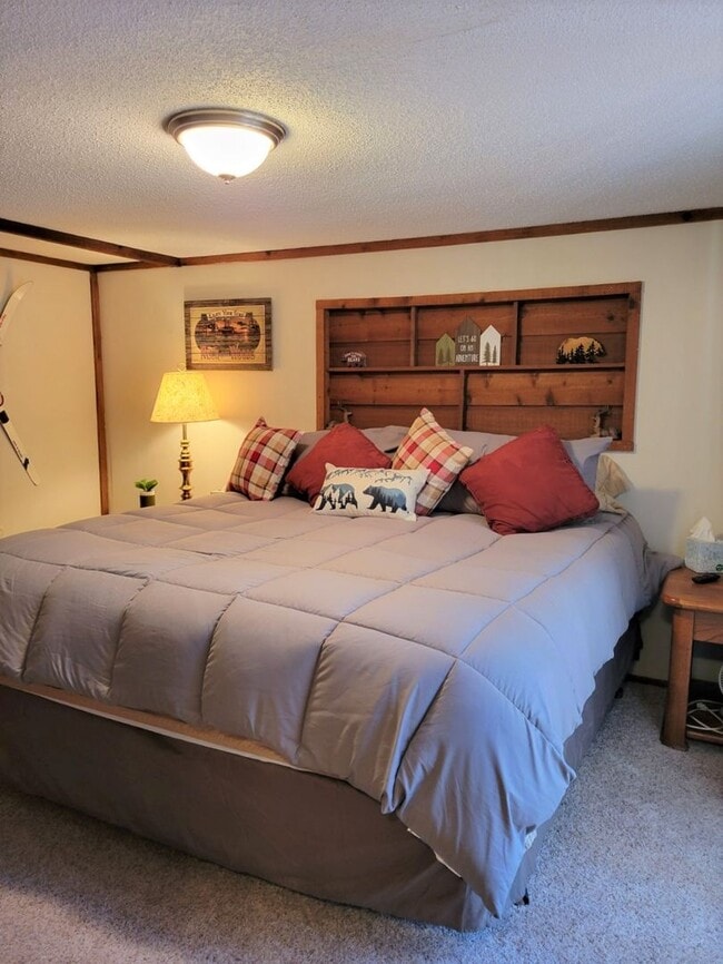 Building Photo - 308-310 Brady Canyon Rd