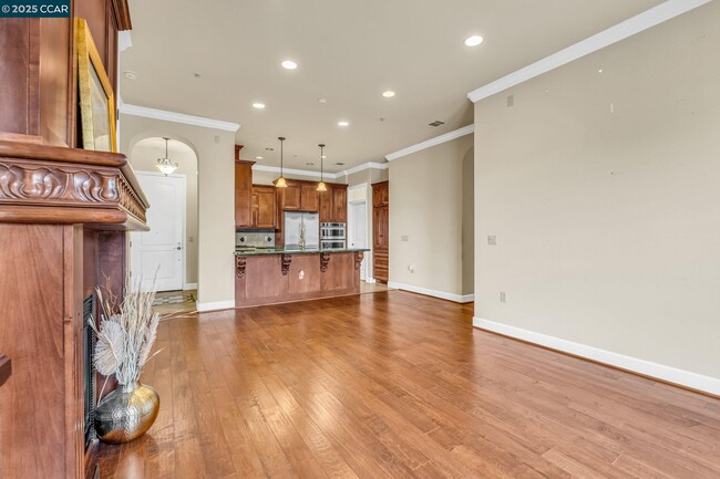 Building Photo - 1212 Sonata Dr