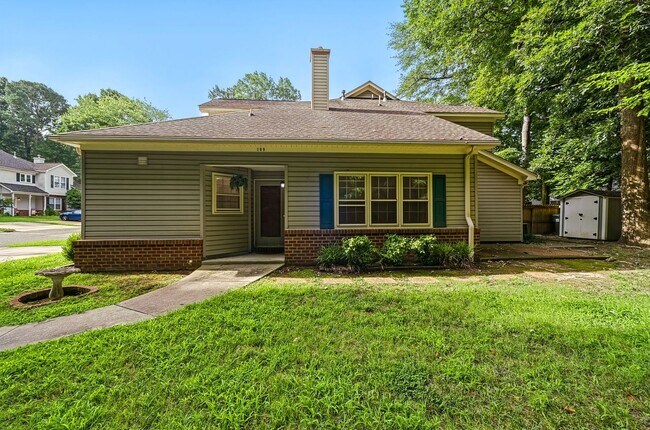 Building Photo - 109 Larkspur Hollow