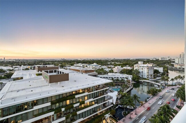 Building Photo - 2301 Collins Ave