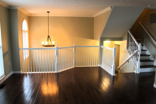 Building Photo - Roomy 3-Bedroom Townhouse in Baldwin Neigh...
