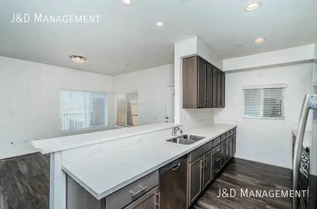 Building Photo - 8127 Cascio Ct