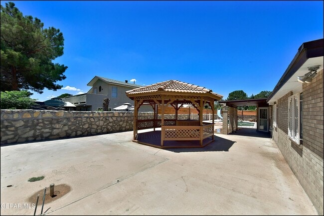 Building Photo - 11620 Laura Marie Dr